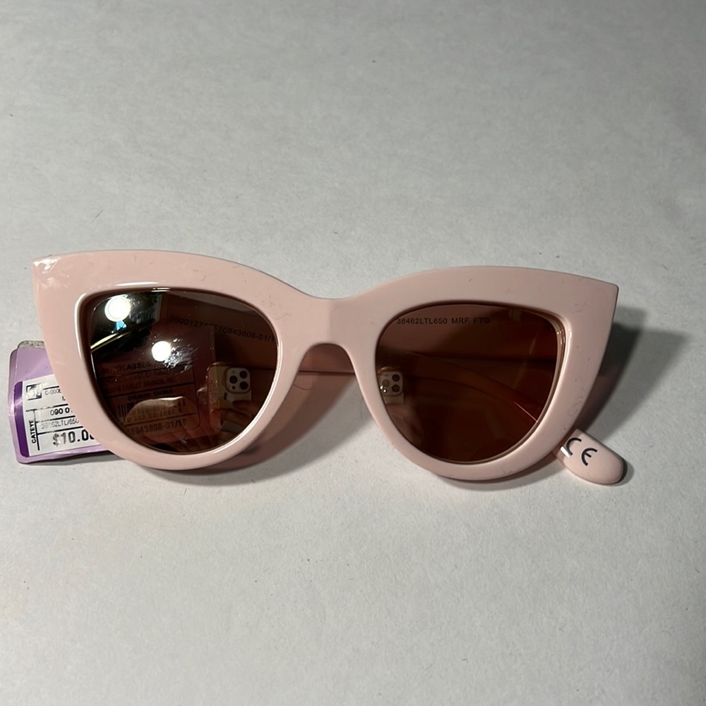 Wild fable pink sunglasses, NWT
